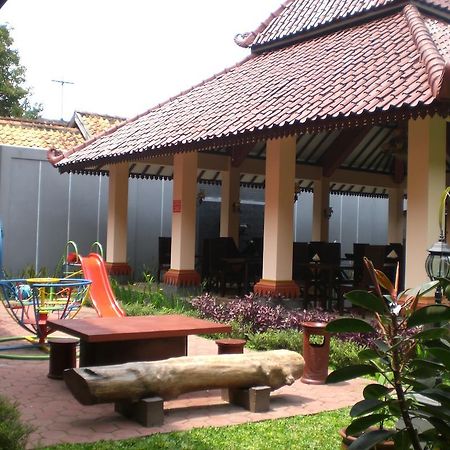 3C Familia Residence Yogyakarta Exterior photo