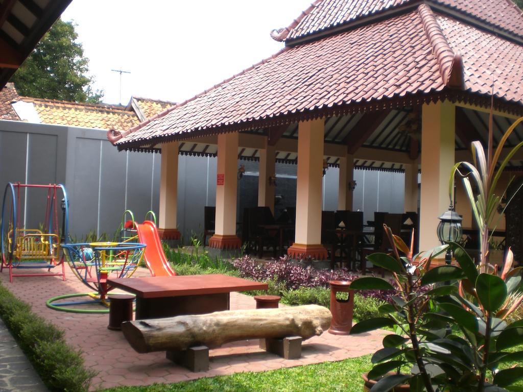 3C Familia Residence Yogyakarta Exterior photo